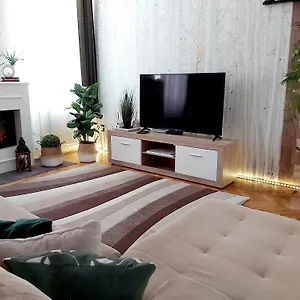 https://lna-apartmanhz-eger.egerhotels.net