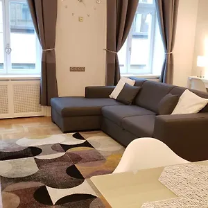 Supreme Center Apartment