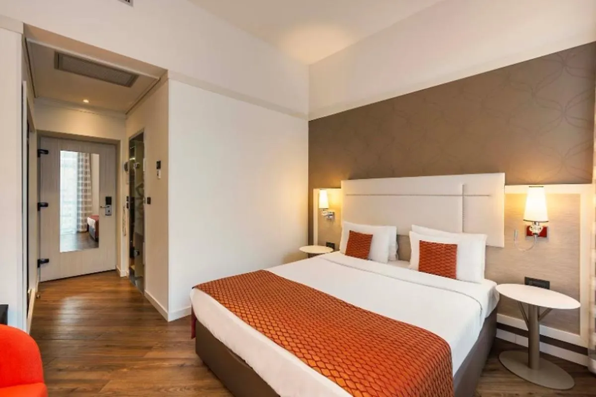 Ikonik Parlament Hotel Budapest