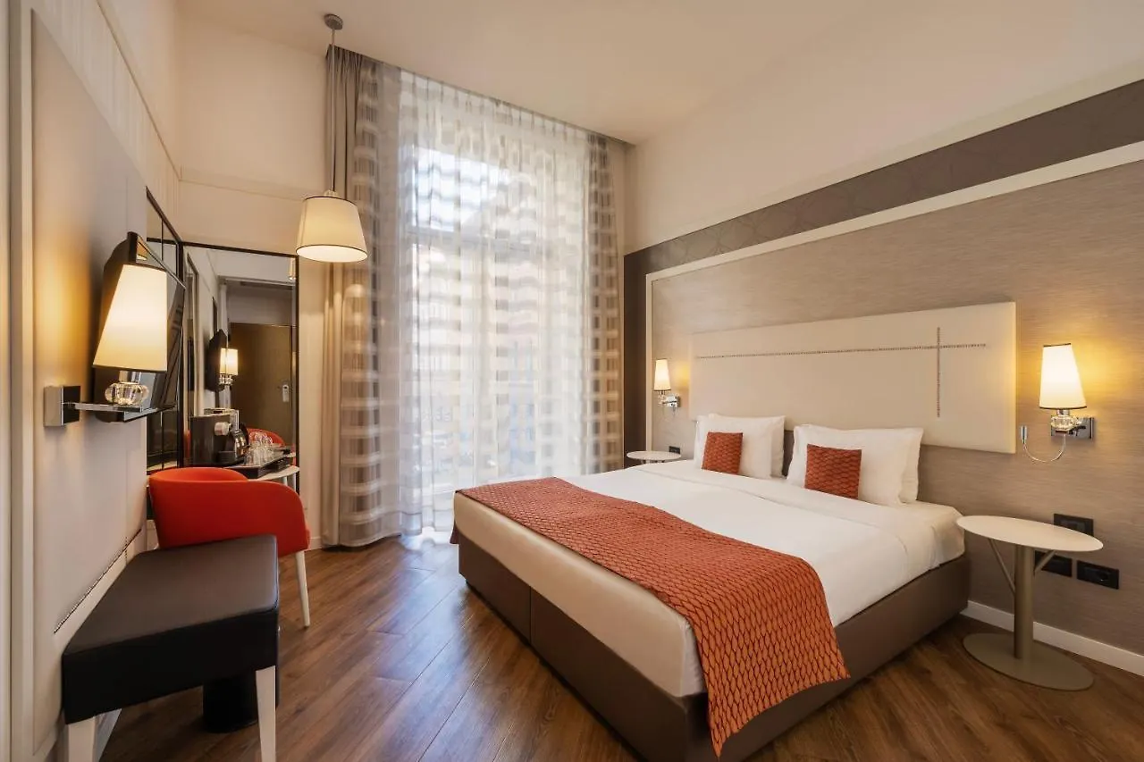 Ikonik Parlament Hotel Budapest