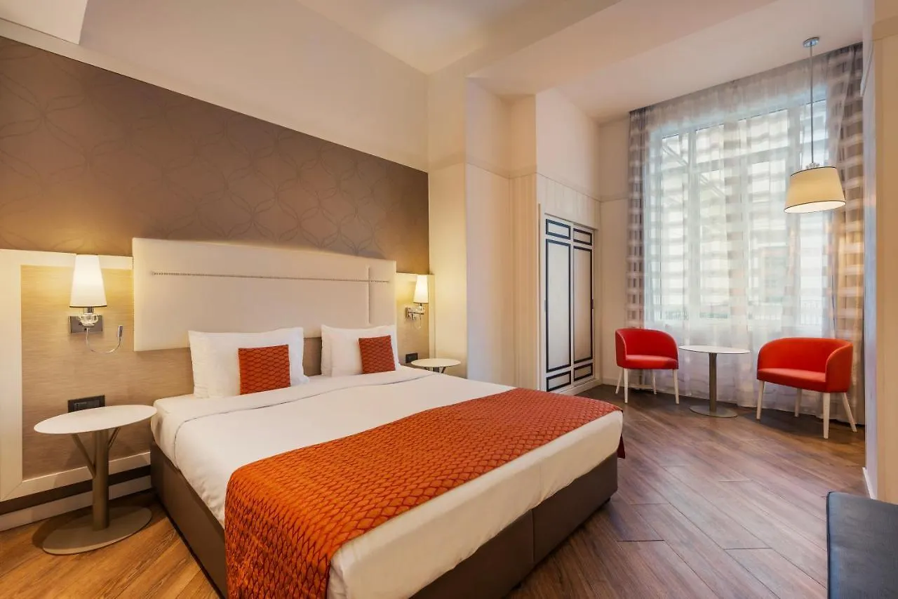 Ikonik Parlament Hotel Budapest