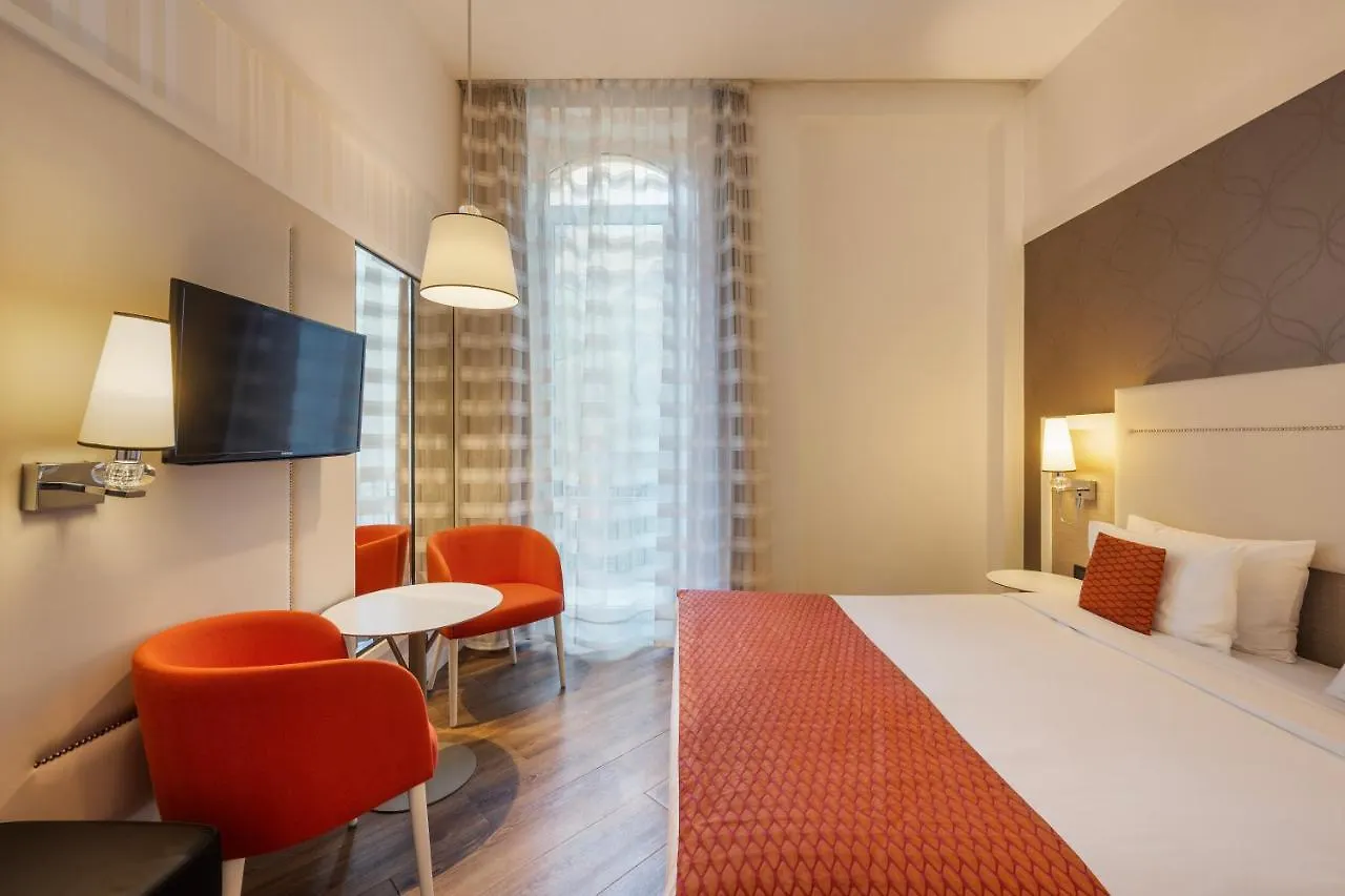 Ikonik Parlament Hotel Budapest